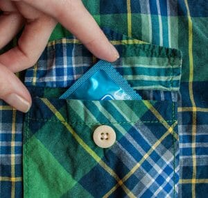 Leo, condom, sex