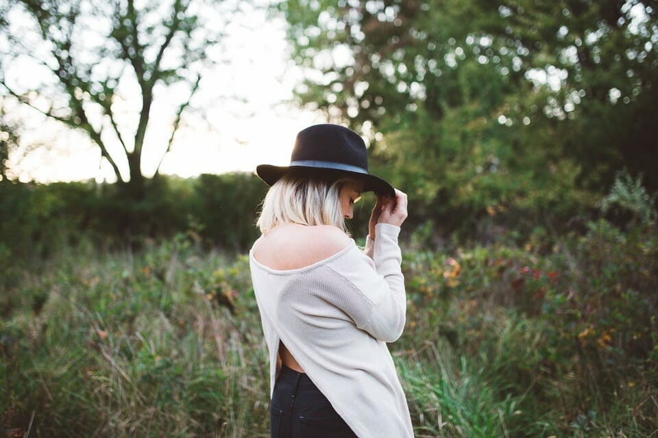 shy, woman